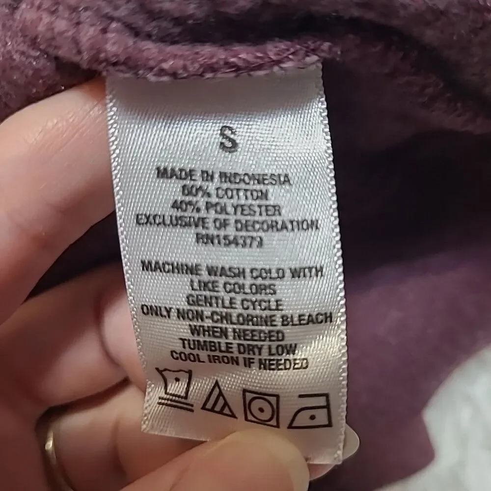 Aeropostale Hoodie Womens Size Small Cotton Blend New York Purple